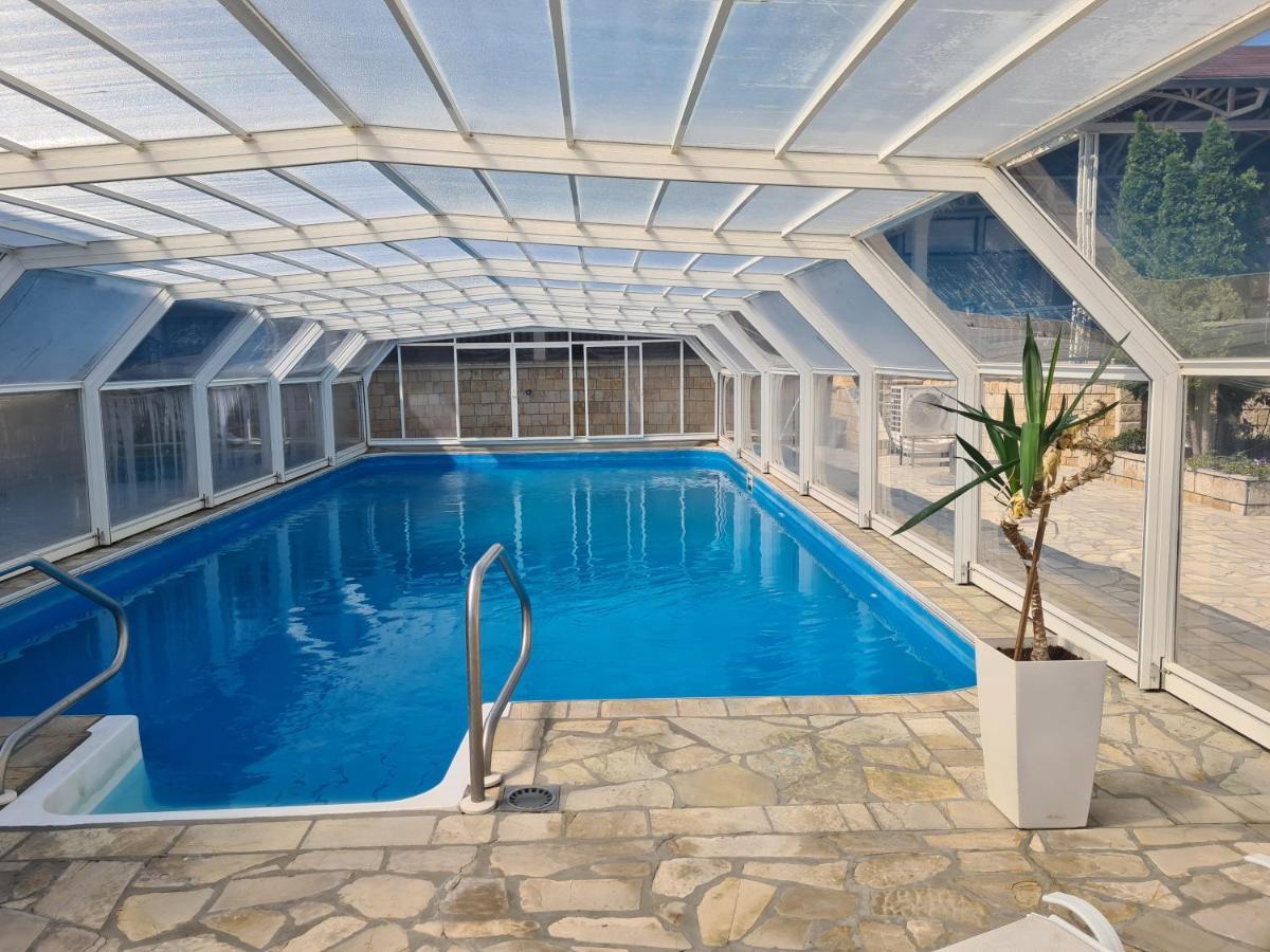 Sunny Hill Apartments & Aqua Park Vrnjačka Banja Exterior foto